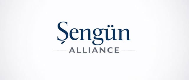 Açık gri zeminde lacivert Şengün Alliance kelime markası